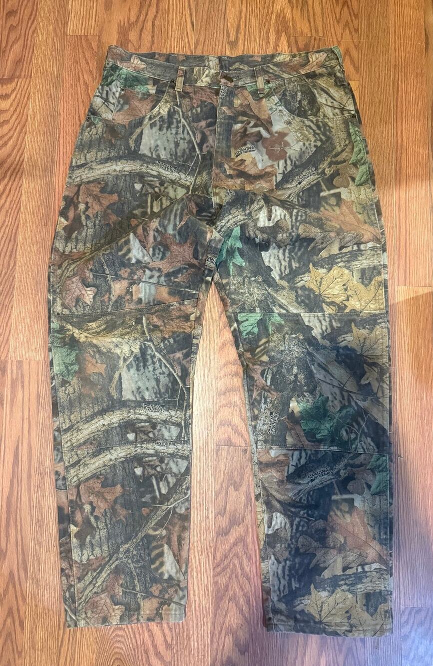 90s Wrangler Double knee Advantage Timber Camo Size 36x32